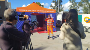 Profesionales del 061 imparten formación para los profesionales.