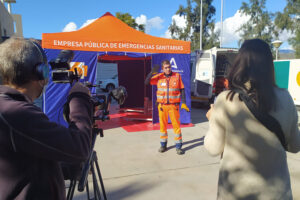 Profesionales del 061 imparten formación para los profesionales.