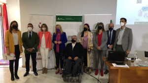 Responsables institucionales asistentes a la apertura de la jornada 'Violencia de género en mujeres con discapacidad: atención especializada y recursos'.