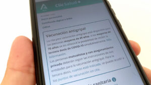 Pantalla de inicio de Clicsalud+ en un dispositivo móvil.